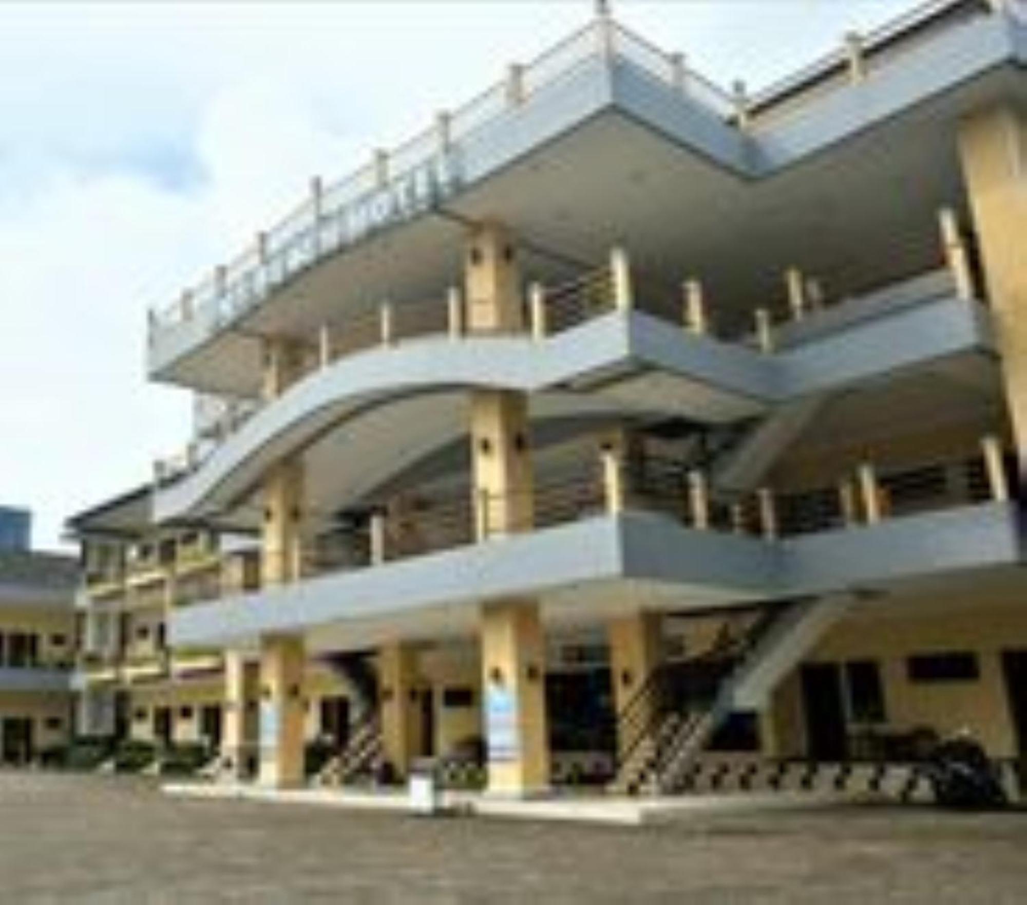 Uni Beach Hotel Pangandaran Ngoại thất bức ảnh